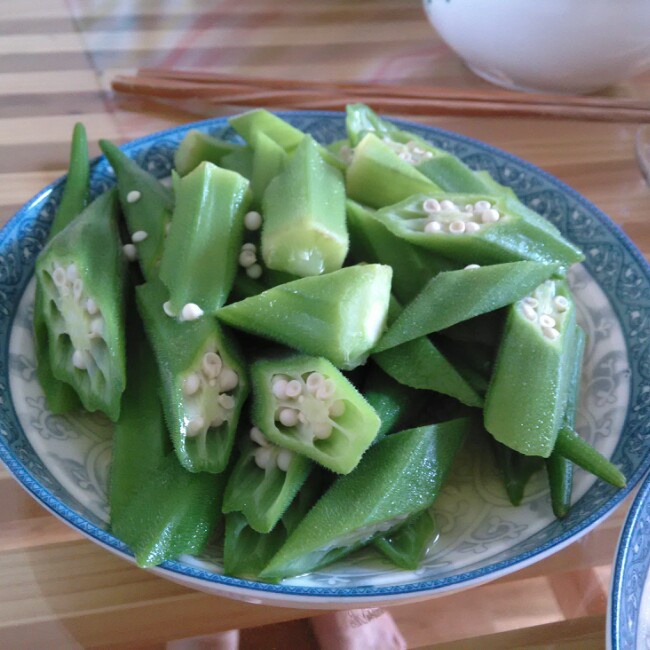白灼秋葵