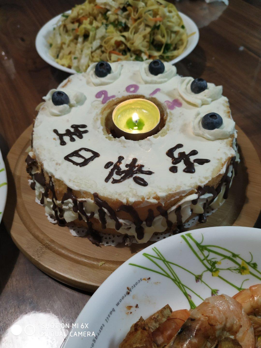 轻盈Q弹的戚风蛋糕（中空模）