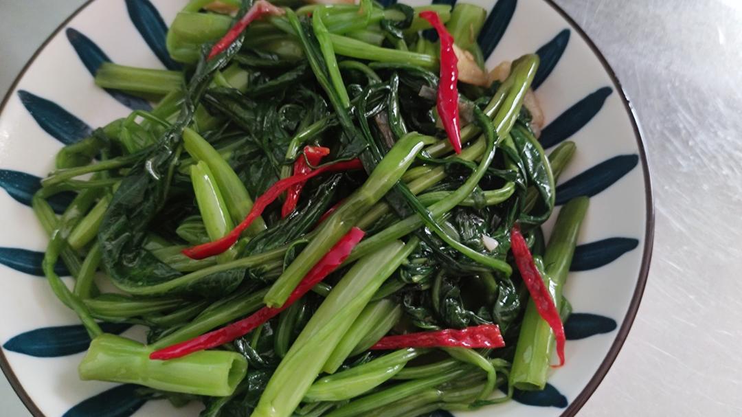 椒丝腐乳炒通菜