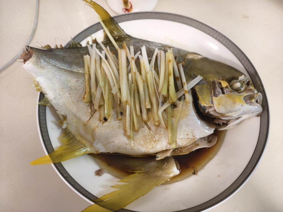 清蒸鲳鱼