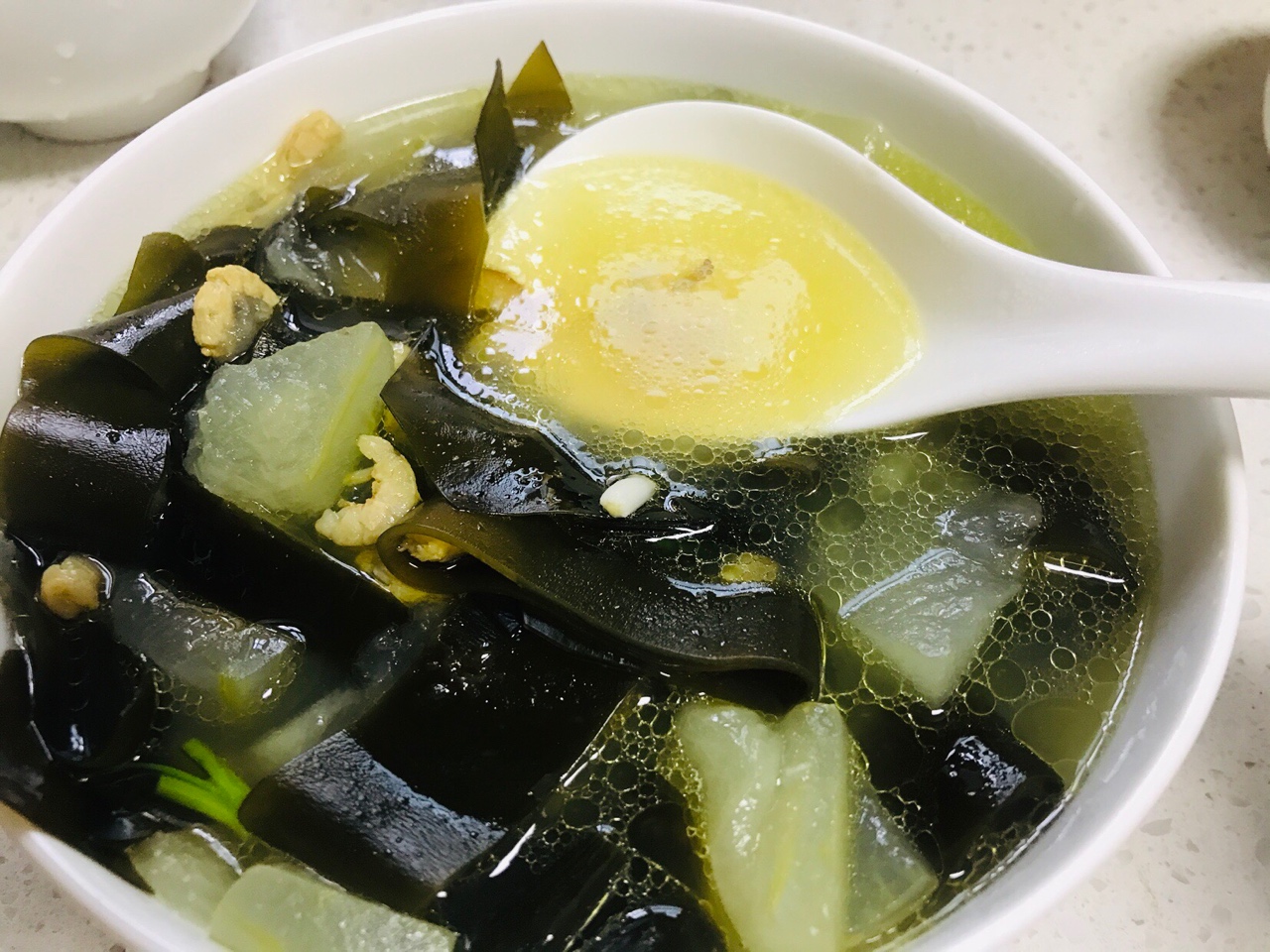 冬瓜虾皮海带汤