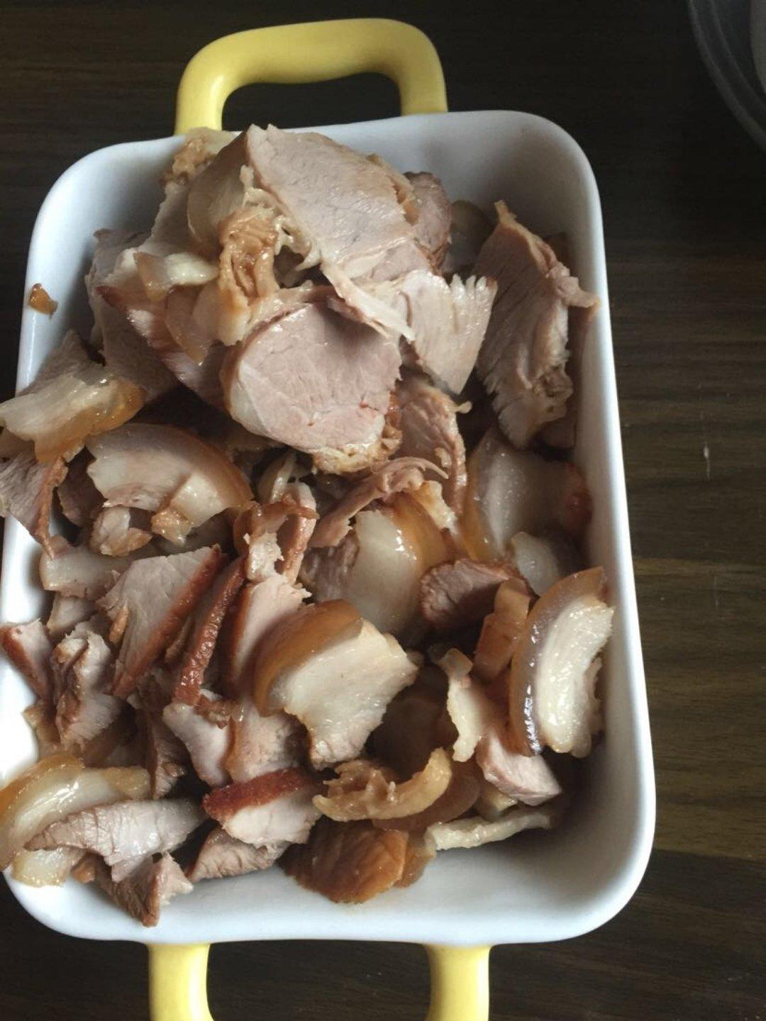 传统家乡卤味（卤五花肉、鸡爪、鸭胗等）
