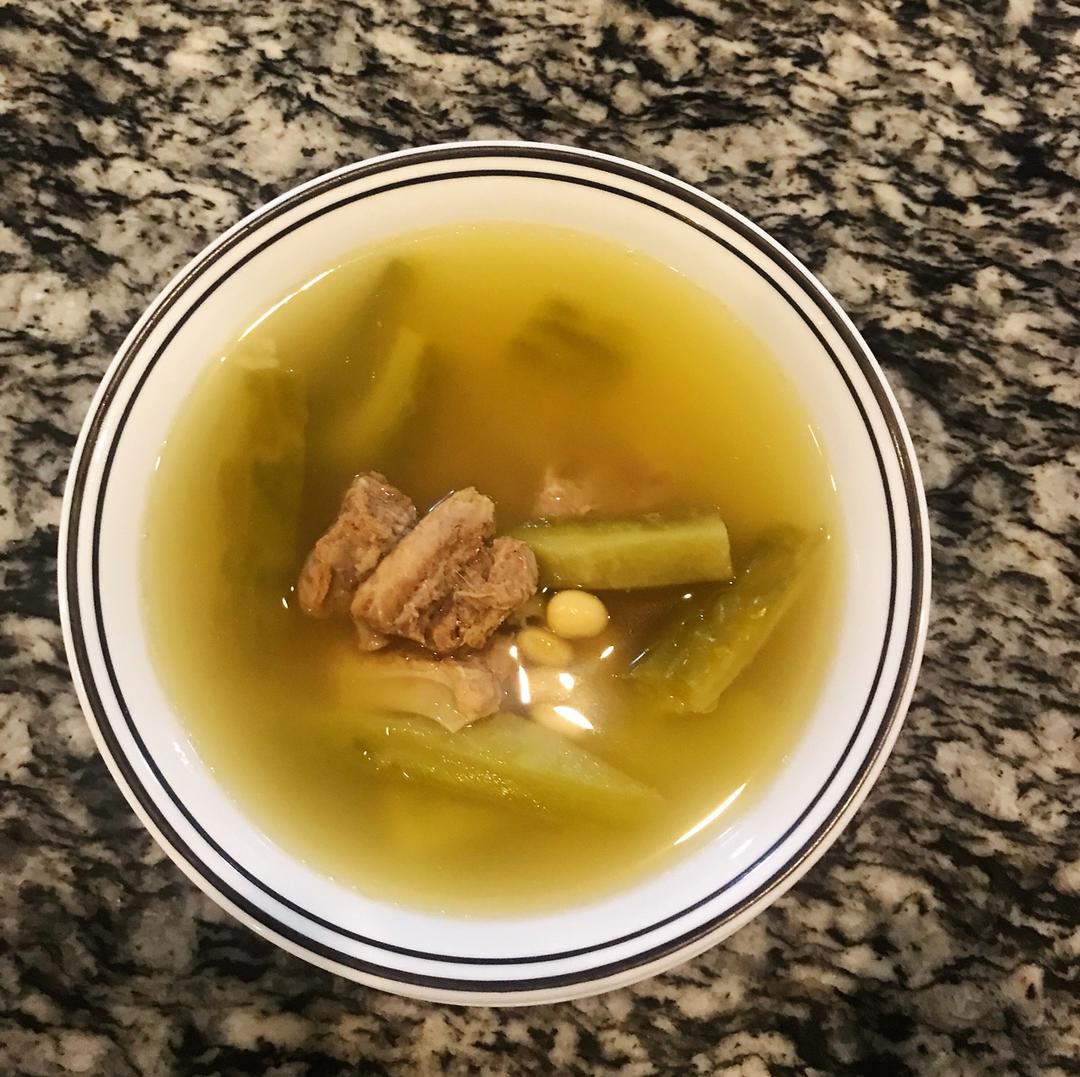 黄豆苦瓜排骨汤
