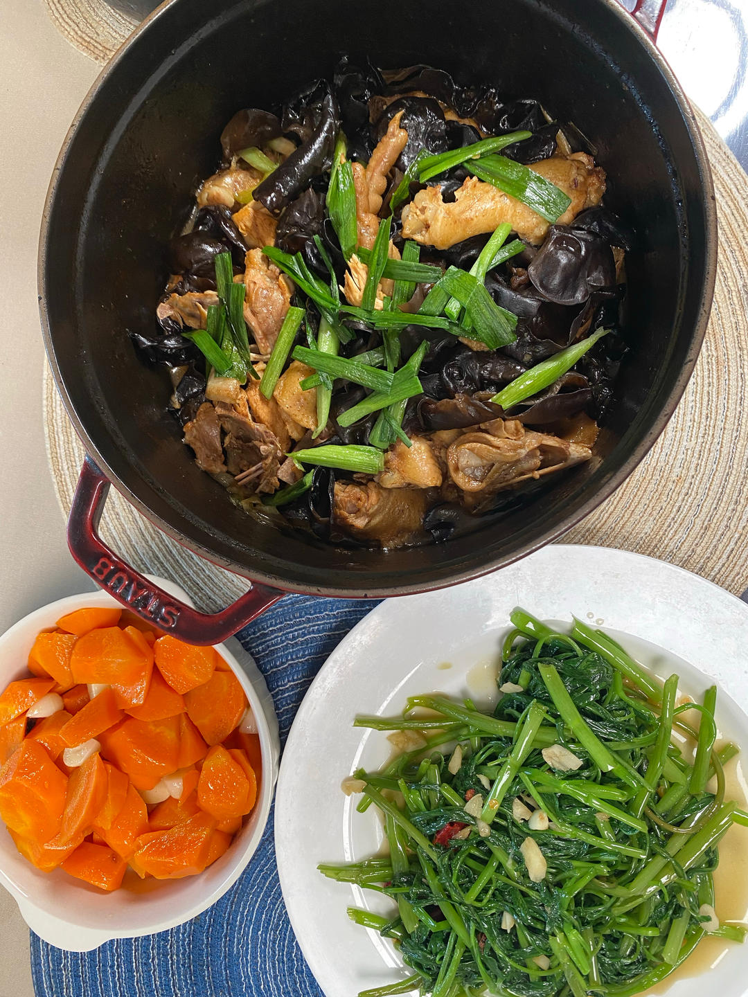 家常炖鸡