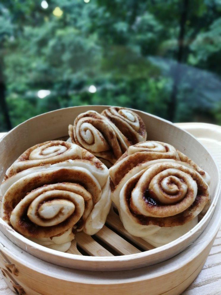 哼抓抓做的芝麻酱红糖花卷