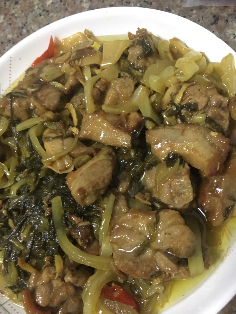 酸菜炒鸭肉
