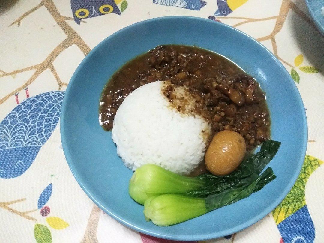好吃到停不下来的卤肉饭