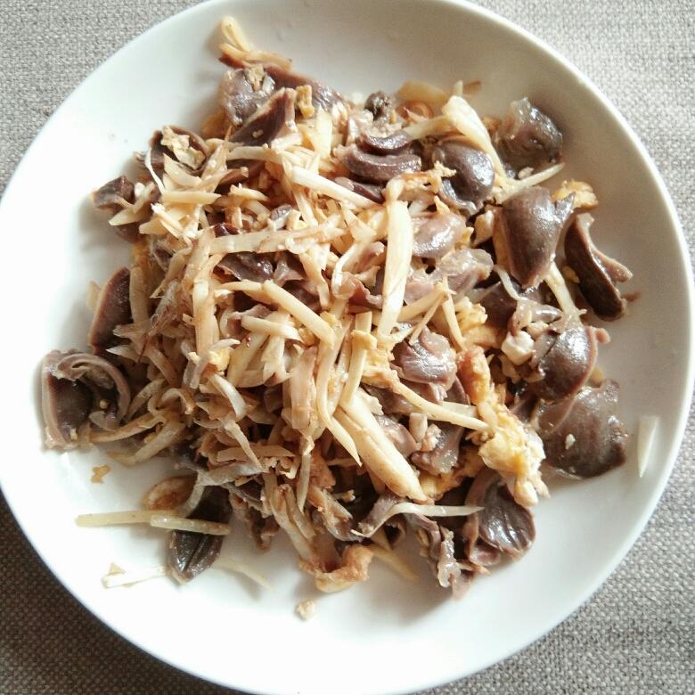 茭白炒鸡胗！爆炸好吃！！的做法