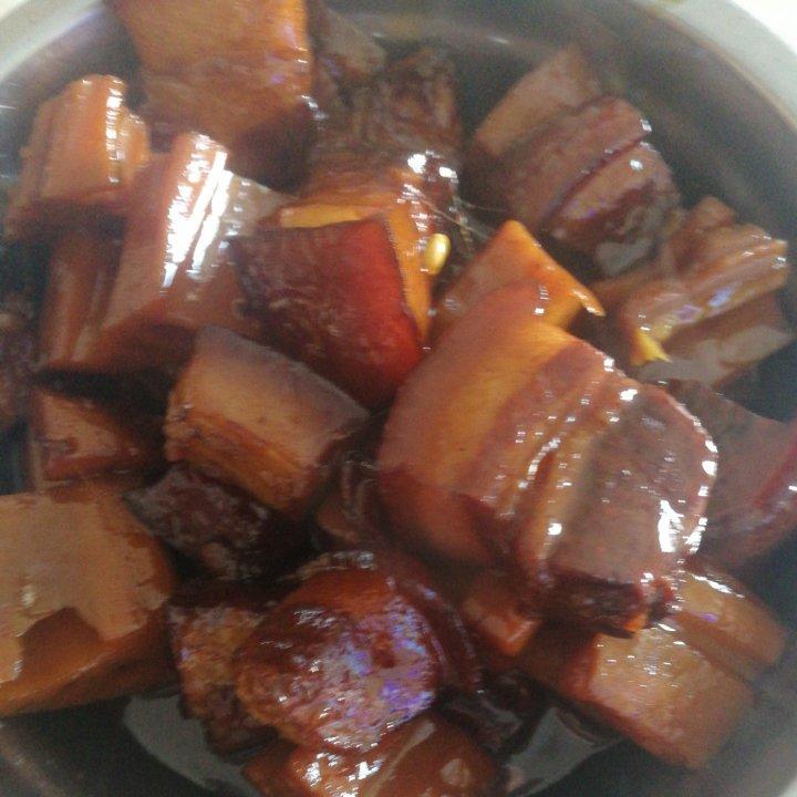 加了鹌鹑蛋后，这盘红烧肉，美味的逆天啦——鹌鹑蛋烧肉（孔瑶食谱）