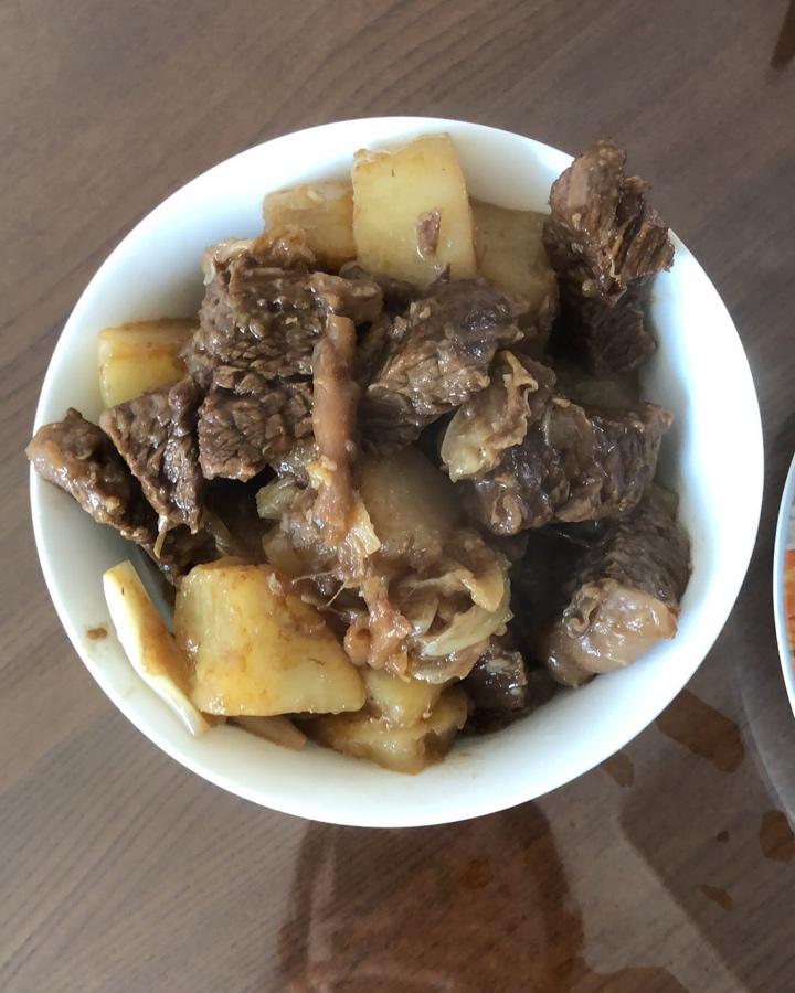 萝卜牛腩煲