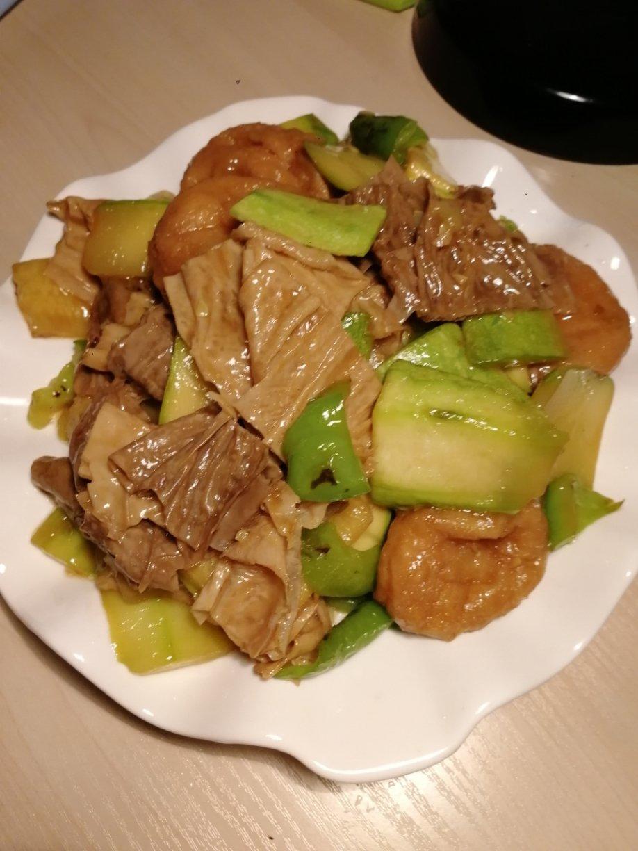 青椒炒腐竹