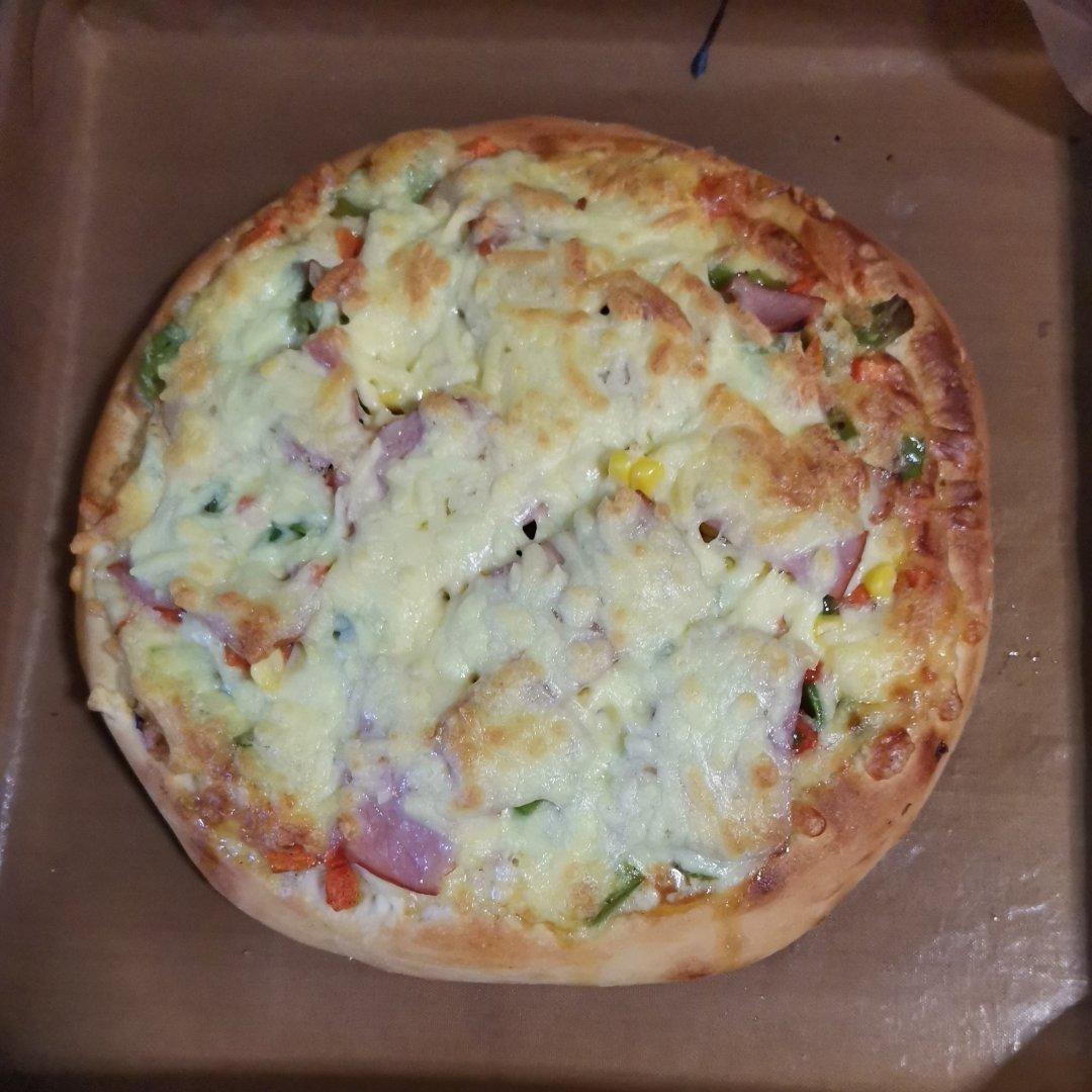 含宣软饼皮做法、自己在家也能做出馅料十足、超拉丝的美味诱人披萨