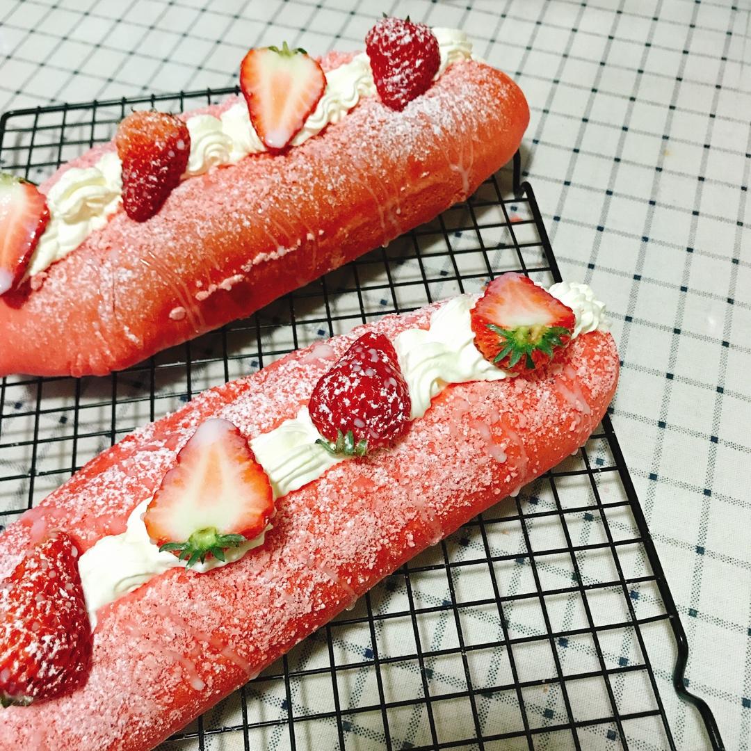 草莓🍓奥利奥魔法棒面包