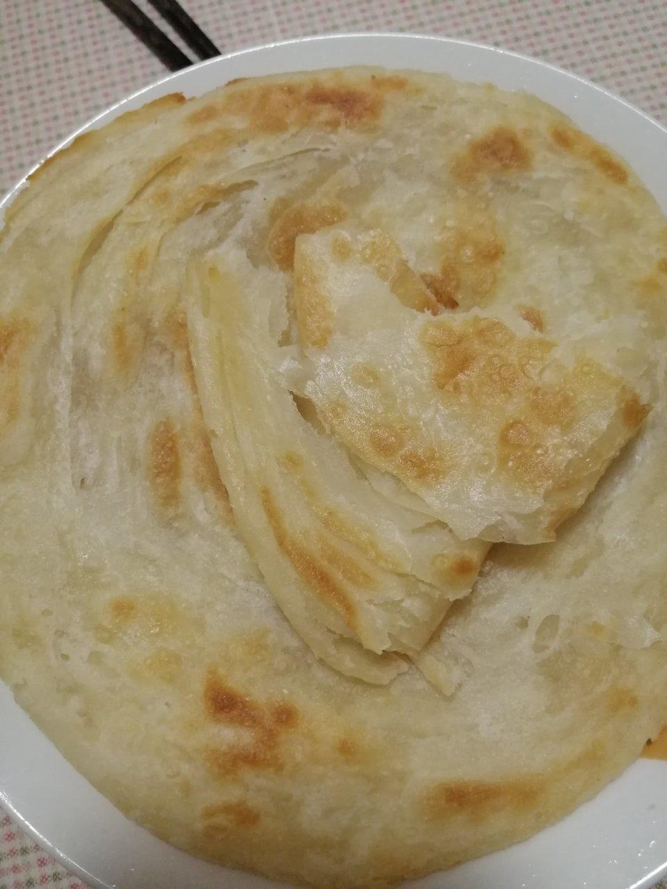 烙饼不硬的小窍门 掌握了你也能看出柔软多层凉了不硬的小油饼