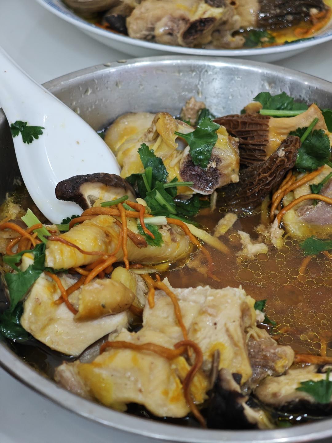 虫草花蒸清远鸡 <302小厨房>