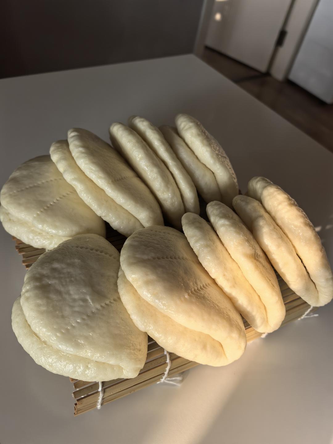 仅需一次发酵的懒人荷叶饼，水合法无需费力揉面也能光光滑滑，暄软无比