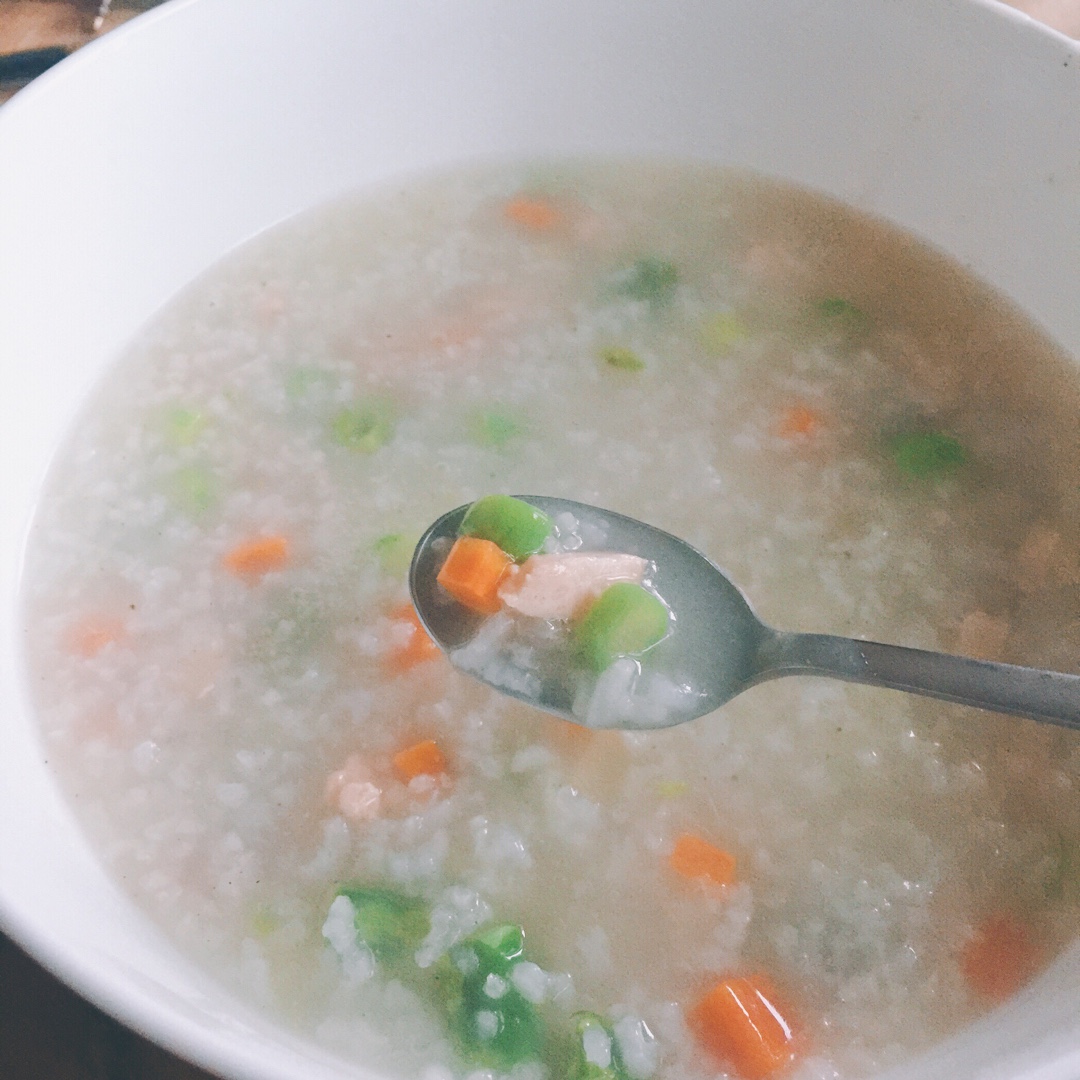 三文鱼蔬菜粥