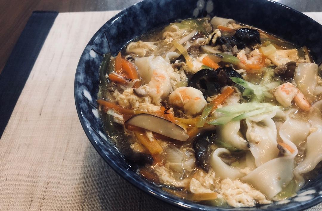 海参鲜虾鲜蔬面
