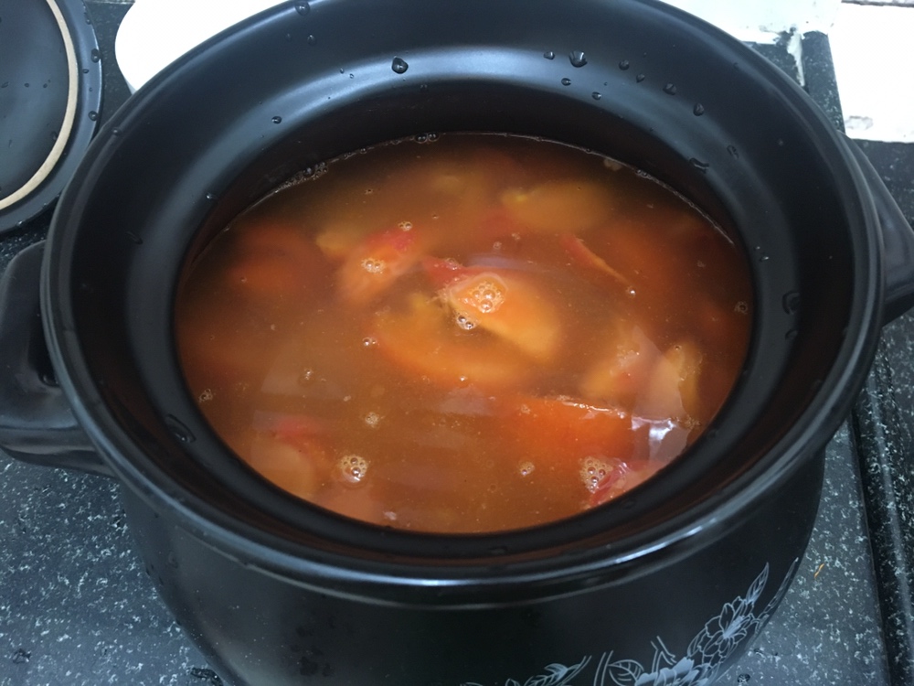 牛骨番茄汤的做法