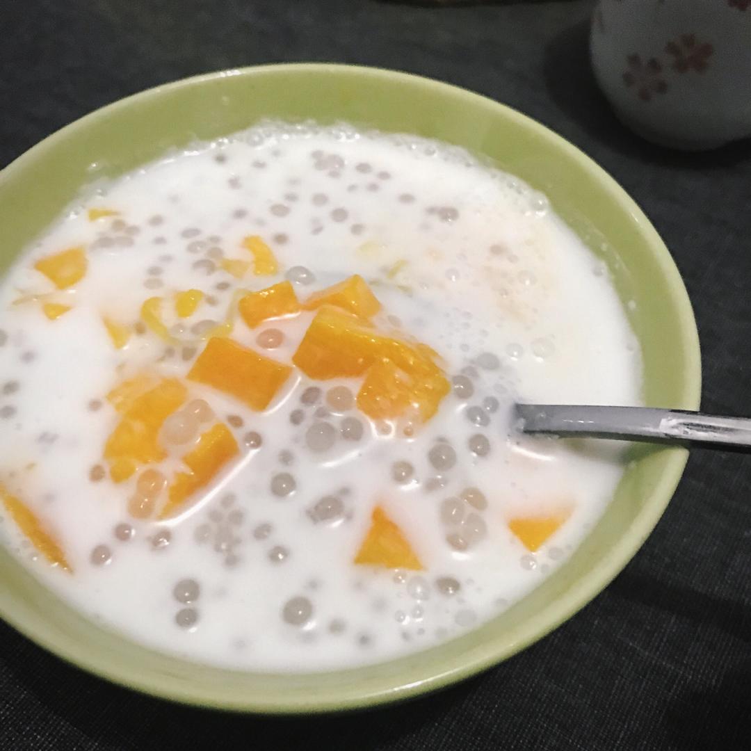 芒果椰汁西米露