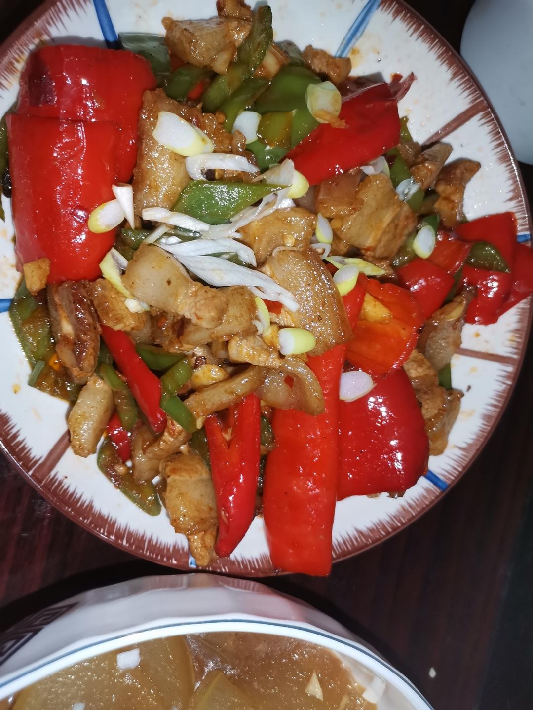 彩椒炒肉（柿子椒炒肉）
