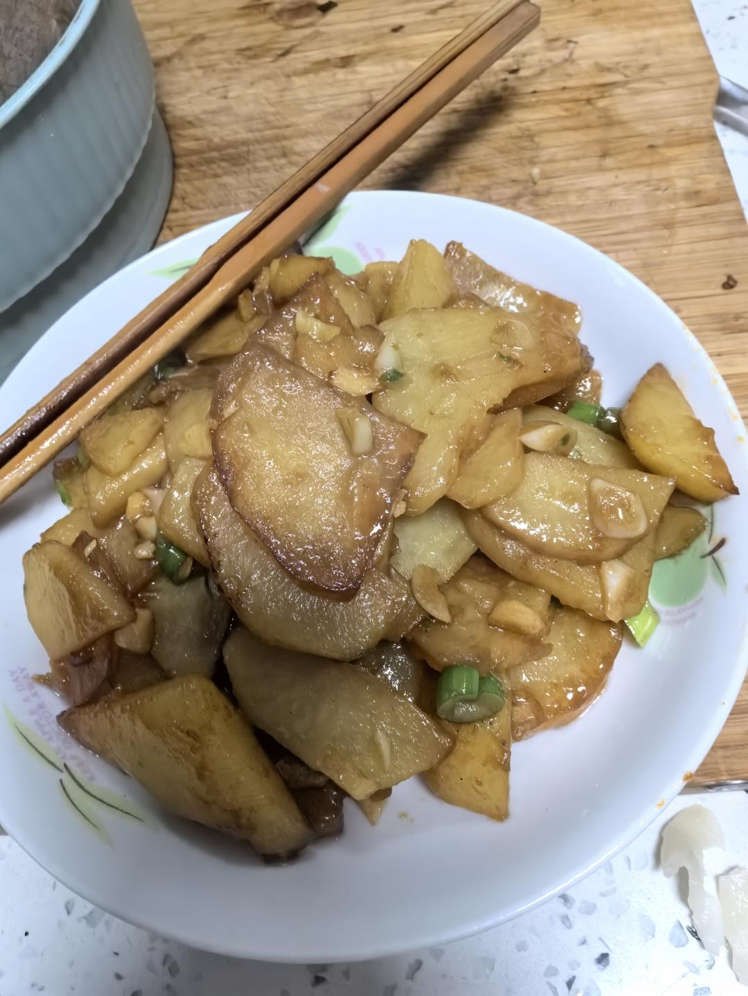 红烧土豆片