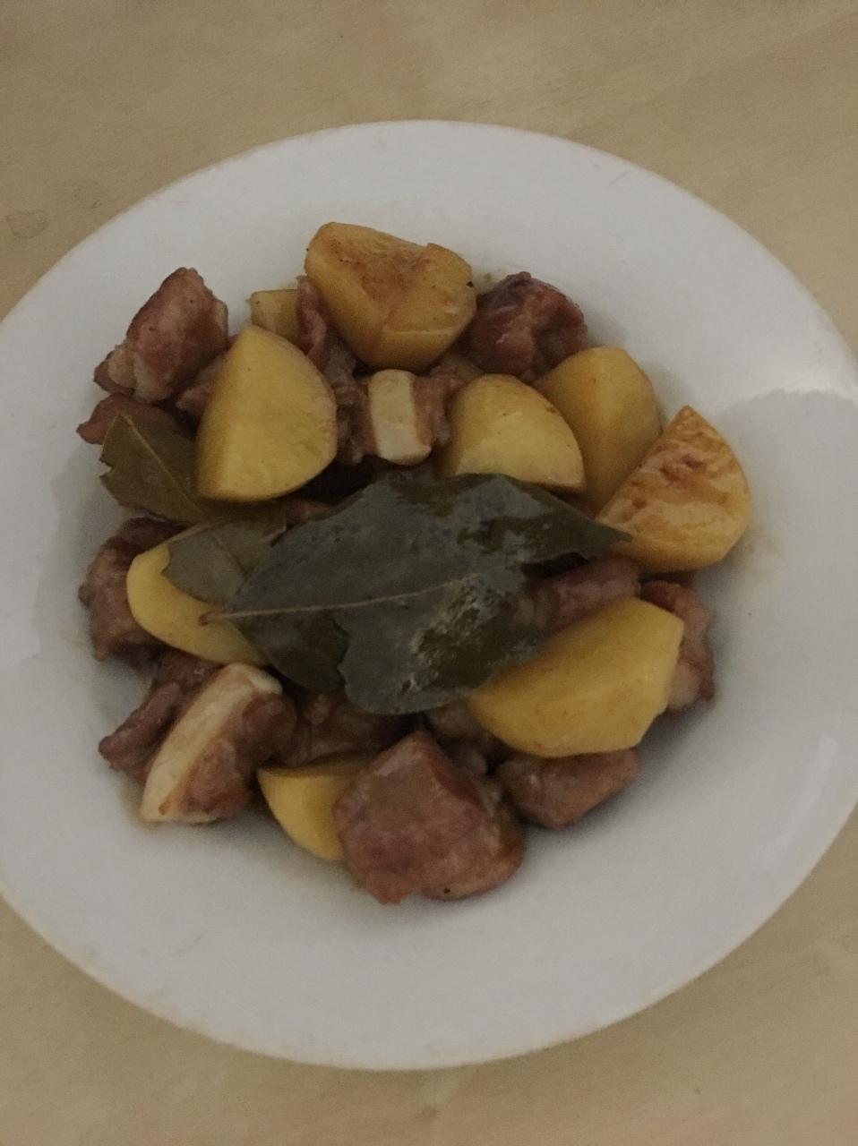 红烧排骨土豆