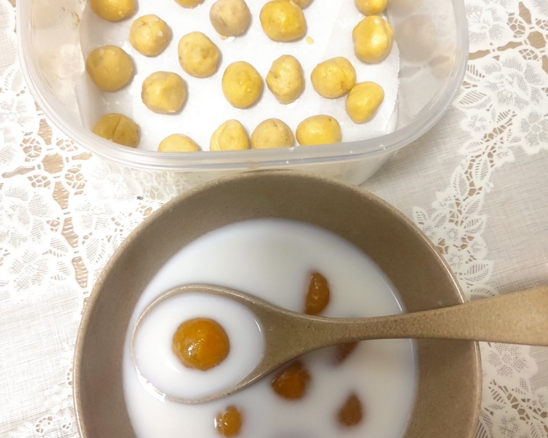 QQQ弹的葛根粉芋圆+椰汁糖水的做法