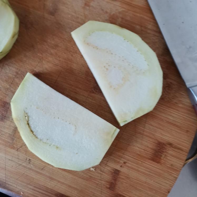 圆茄子的菱形切法