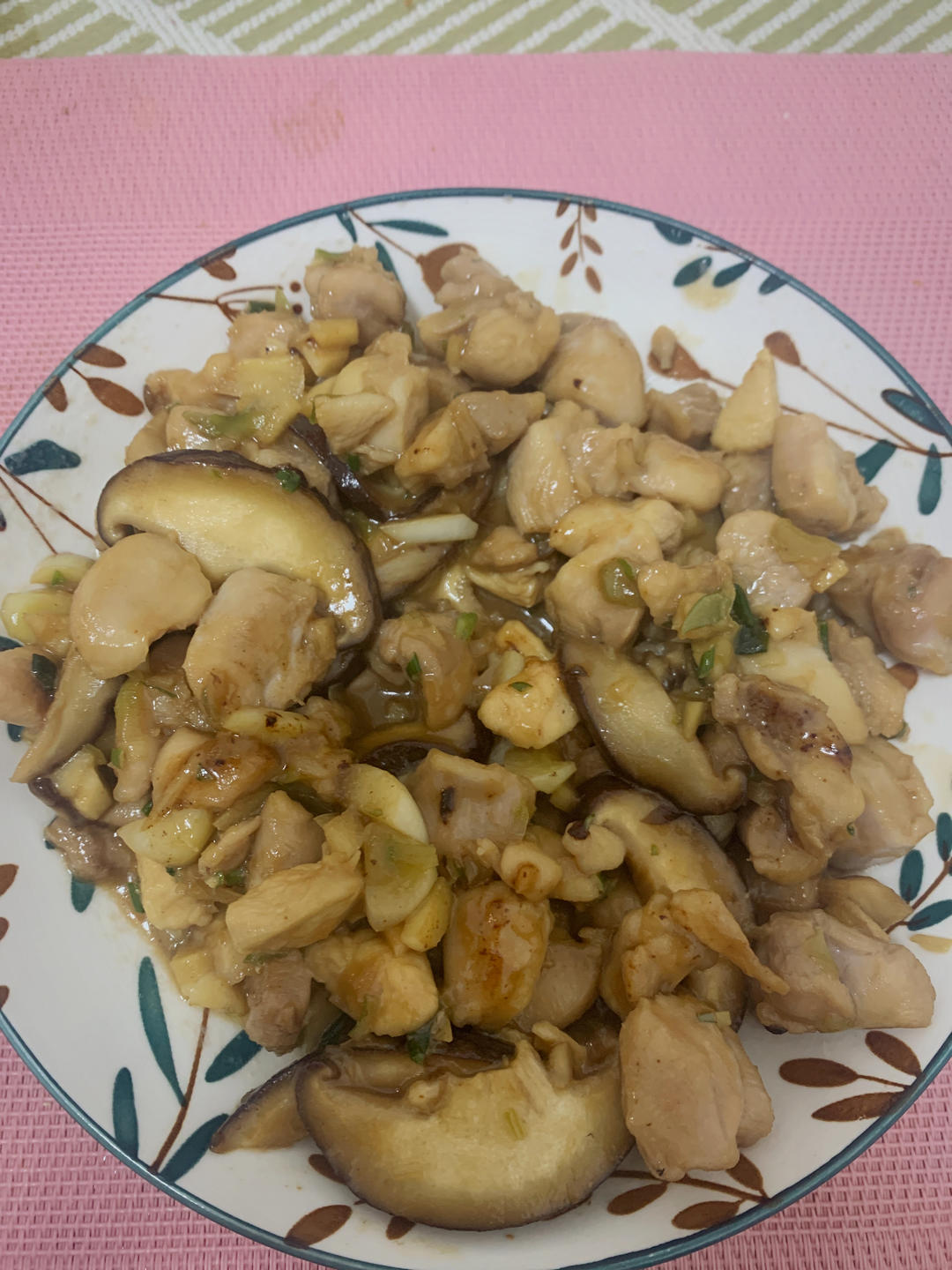 香菇滑鸡