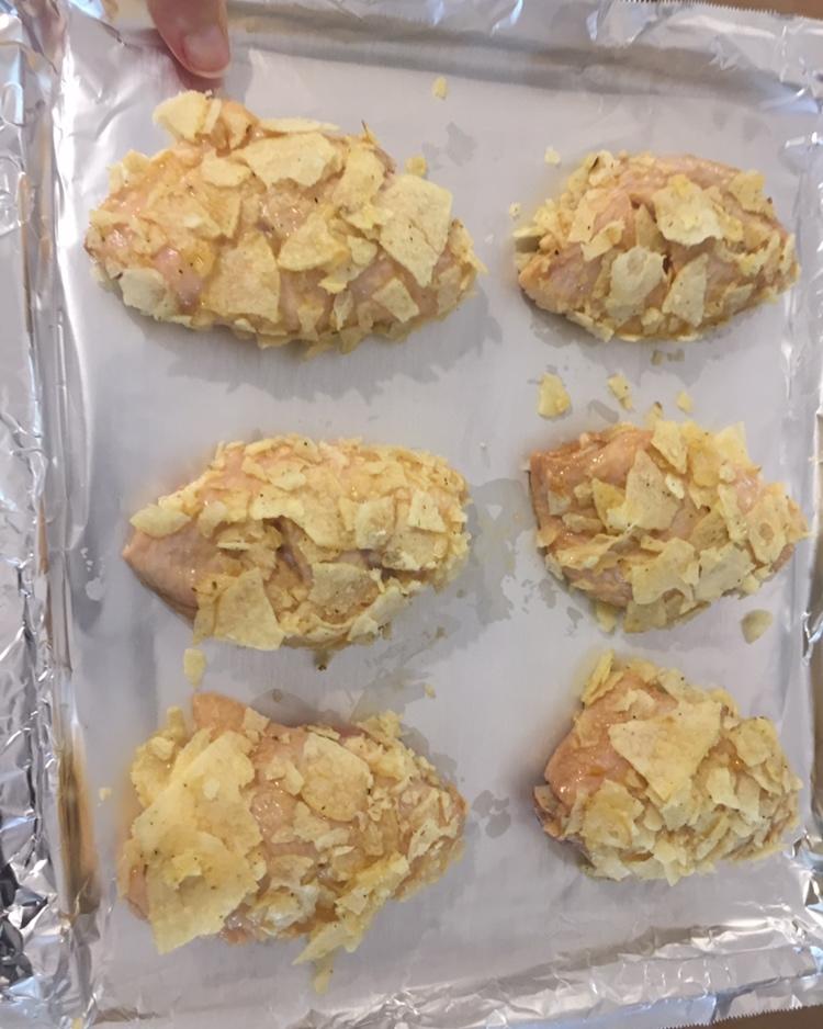 外酥里嫩的【薯片鸡翅】