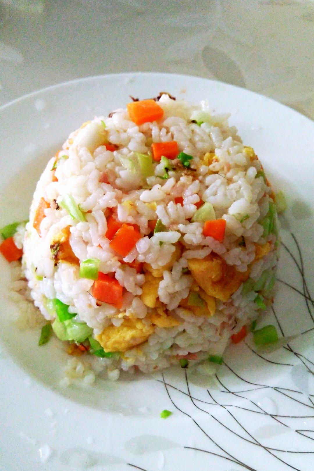 家常蛋炒饭