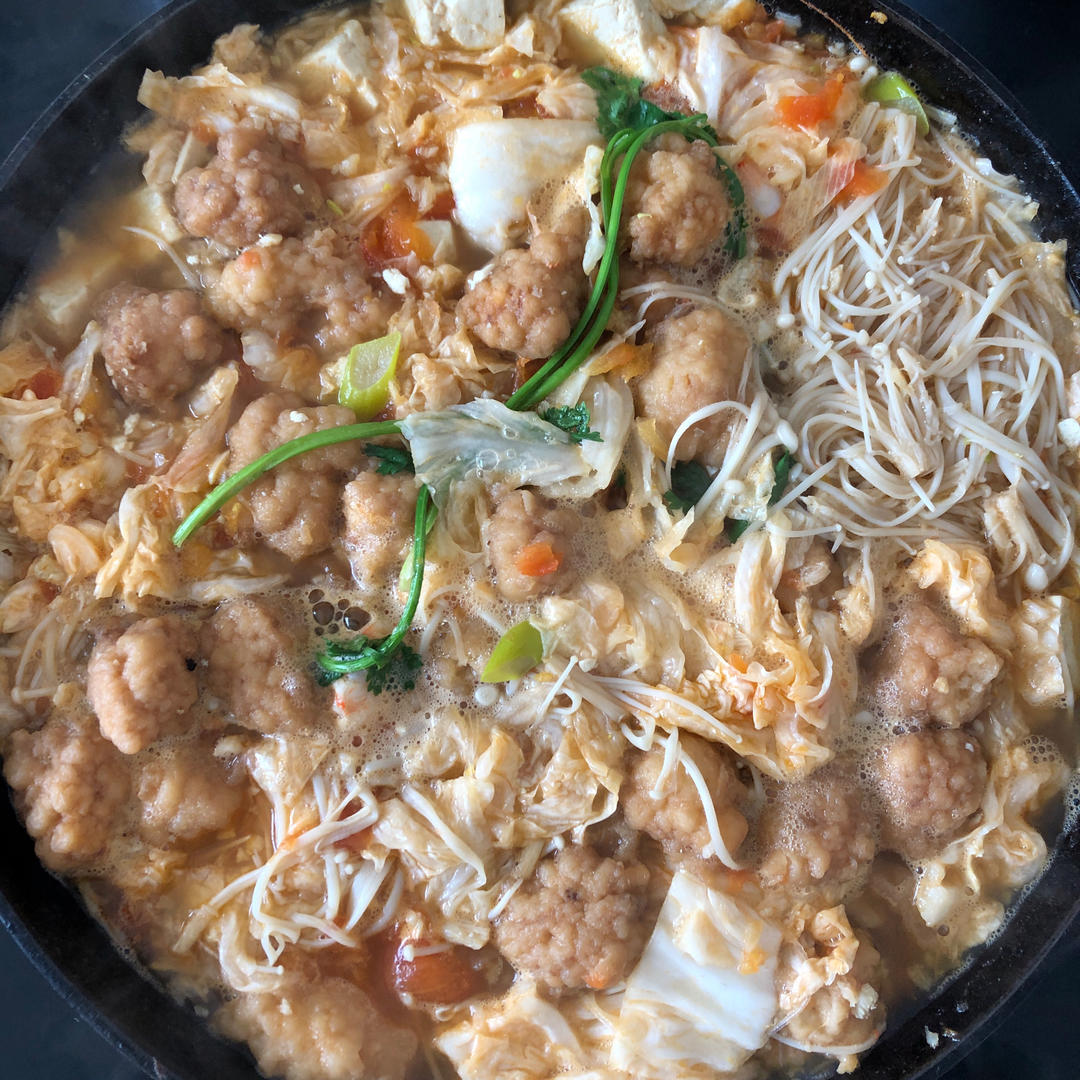 不加一滴水的番茄虾仁浓汤，鲜美浓郁~