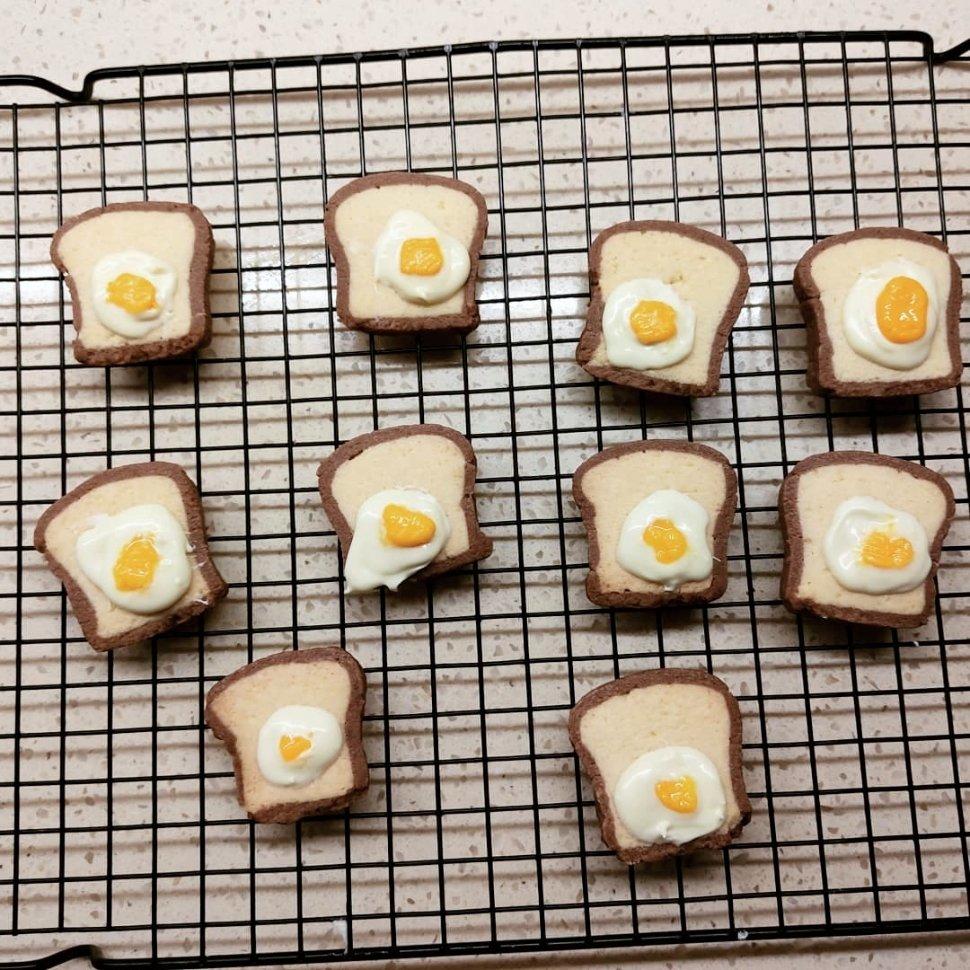 迷你蛋黄吐司糖霜饼干