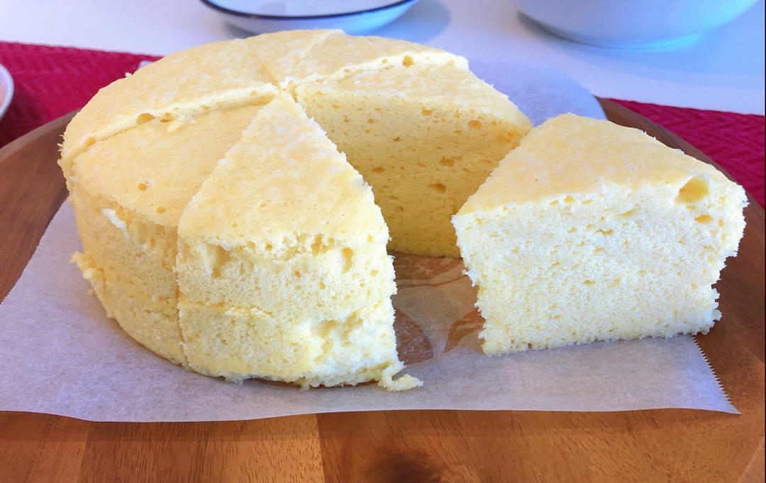 傻哭拉做的蒸玉米粉蛋糕