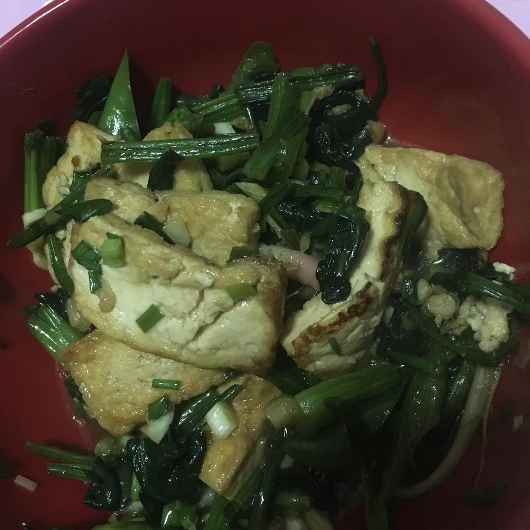 菠菜炒豆腐