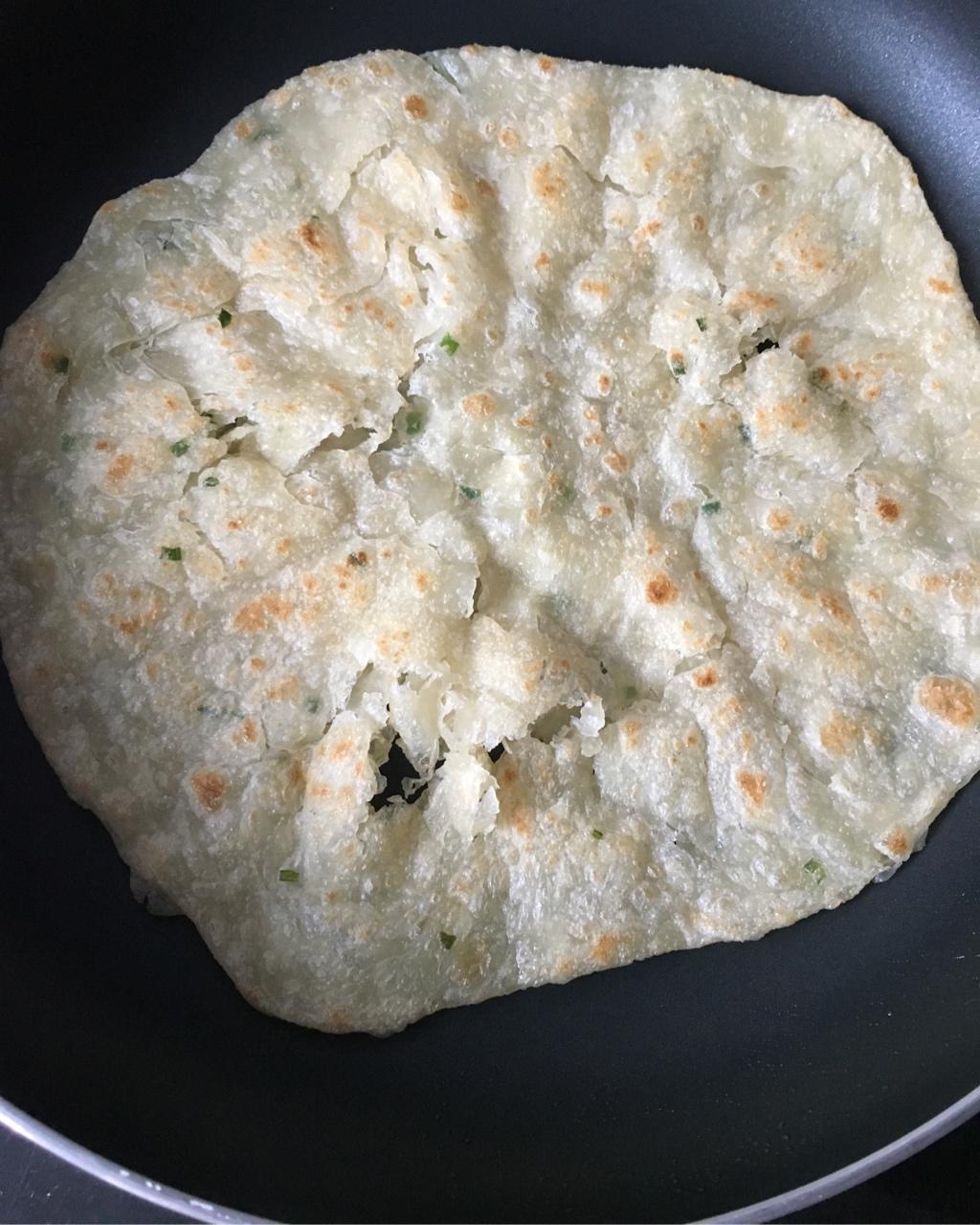 手抓饼/葱抓饼 Taiwan Style Pancakes
