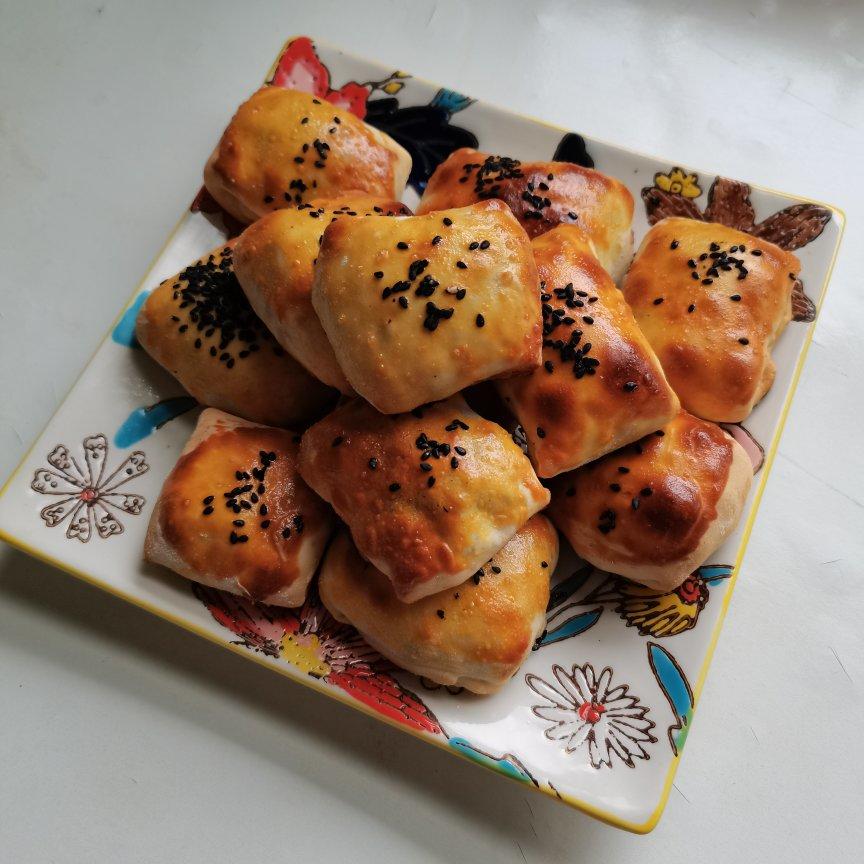 拾荒贼贼做的正宗新疆羊肉烤包子烤箱版