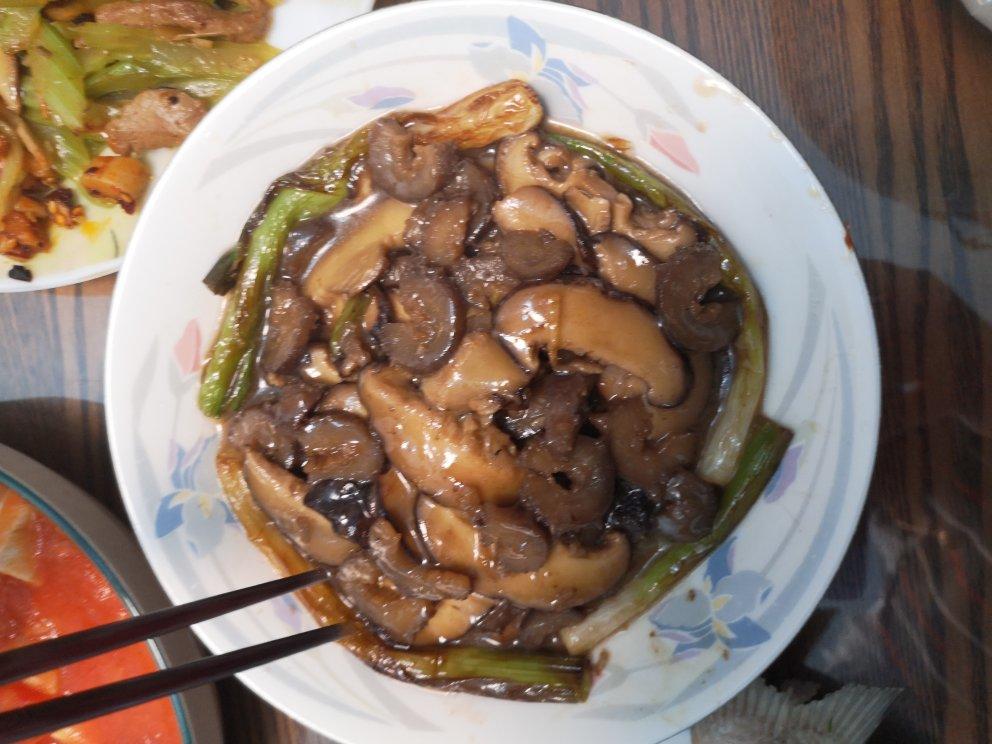 家庭葱烧海参