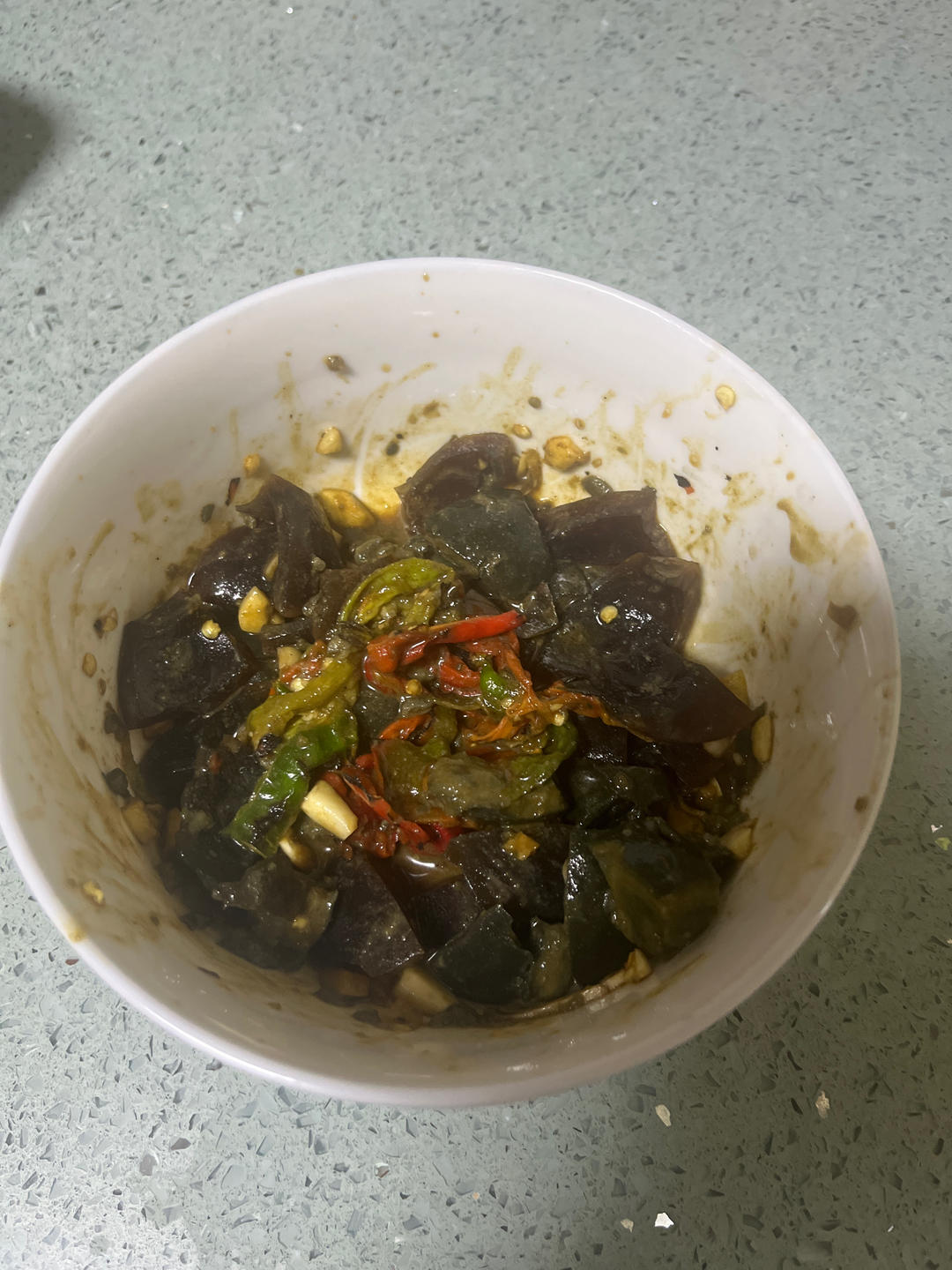 烧辣椒皮蛋（长沙人最爱的家常菜）