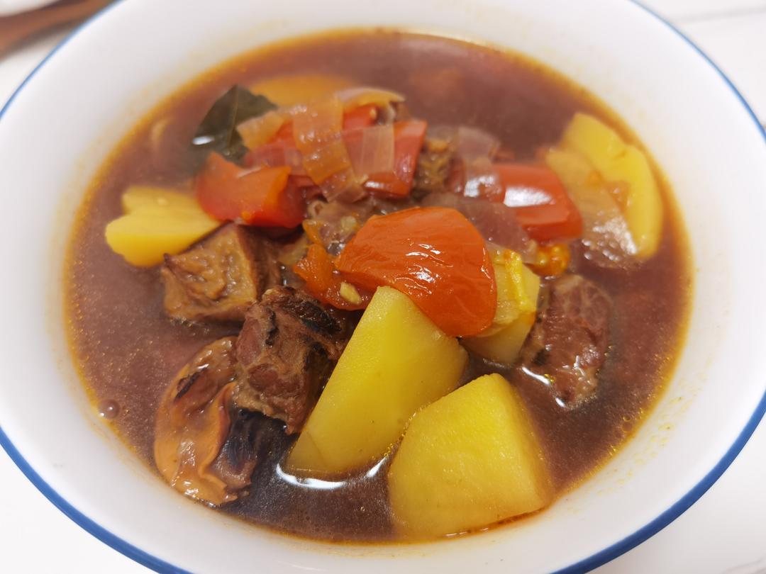 番茄土豆炖牛腩