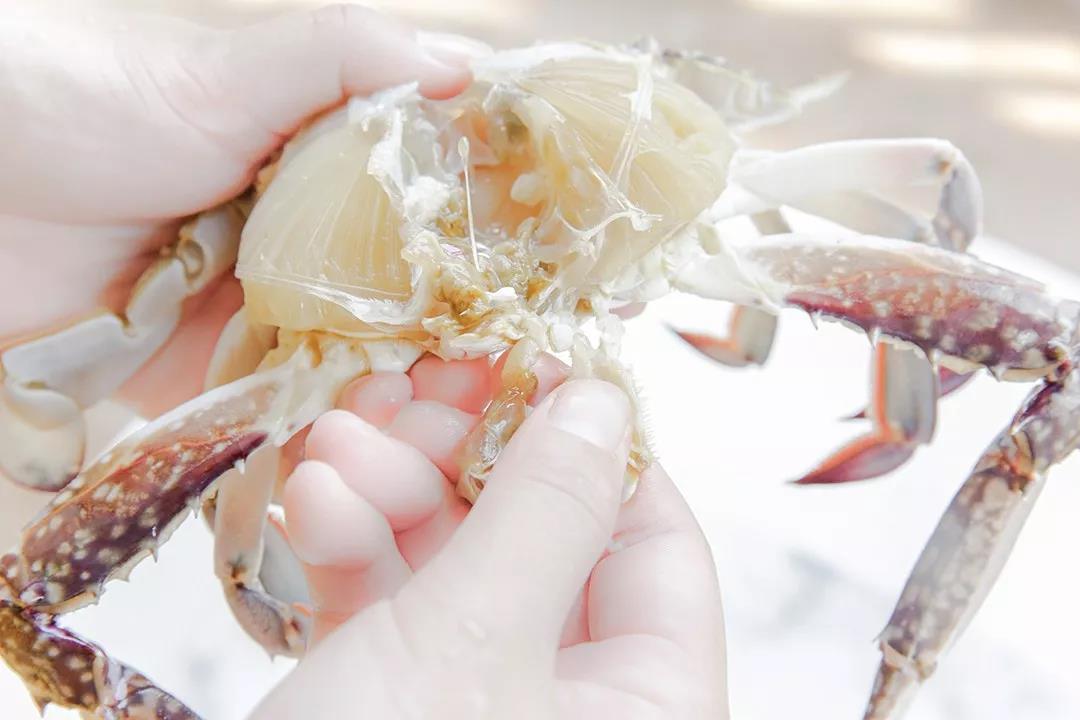 【芋头火腿梭子蟹煲】附处理蟹详细步骤的做法 步骤10