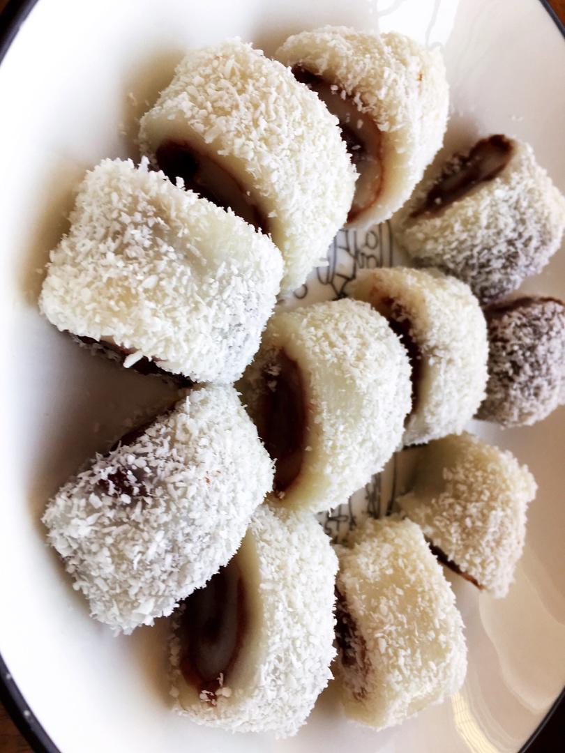 琮葱做的零失败巨好吃的椰蓉豆沙糯米卷