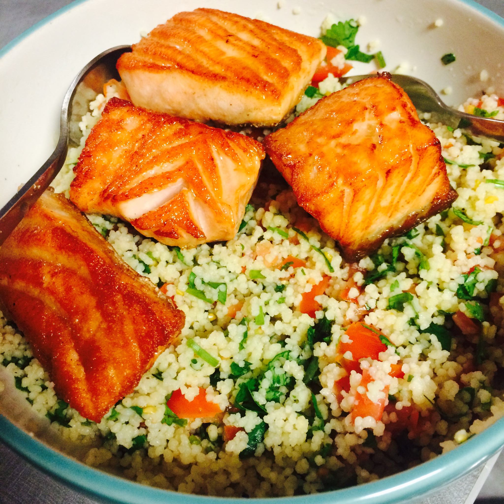 香烤三文鱼&小米--baked salmon and couscous