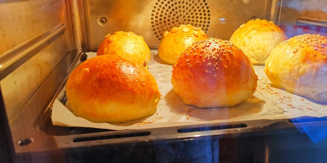 一次发酵绵柔奶油小餐包（消耗淡奶油）