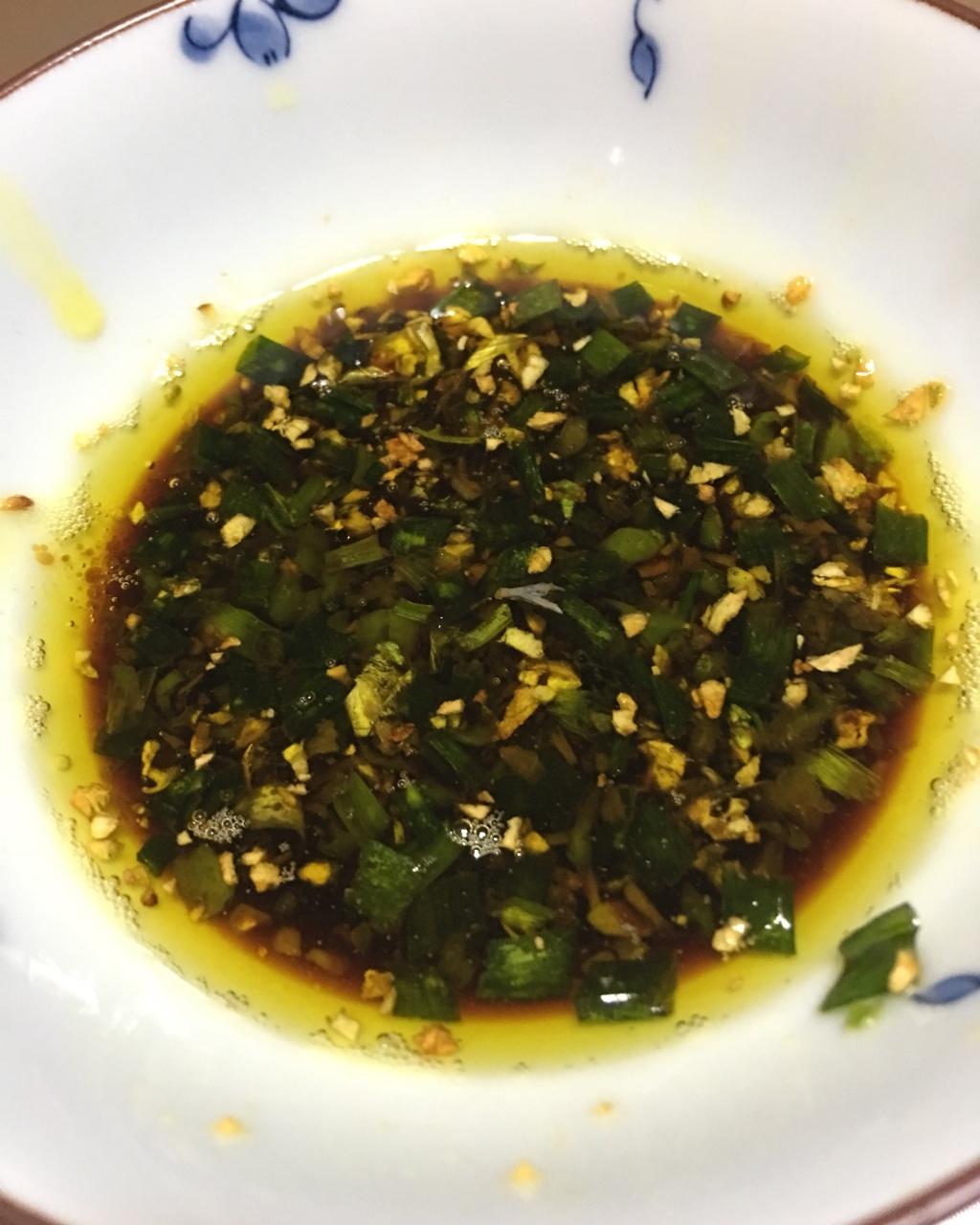 高压锅版白切牛肉（附超级香的蘸酱做法）