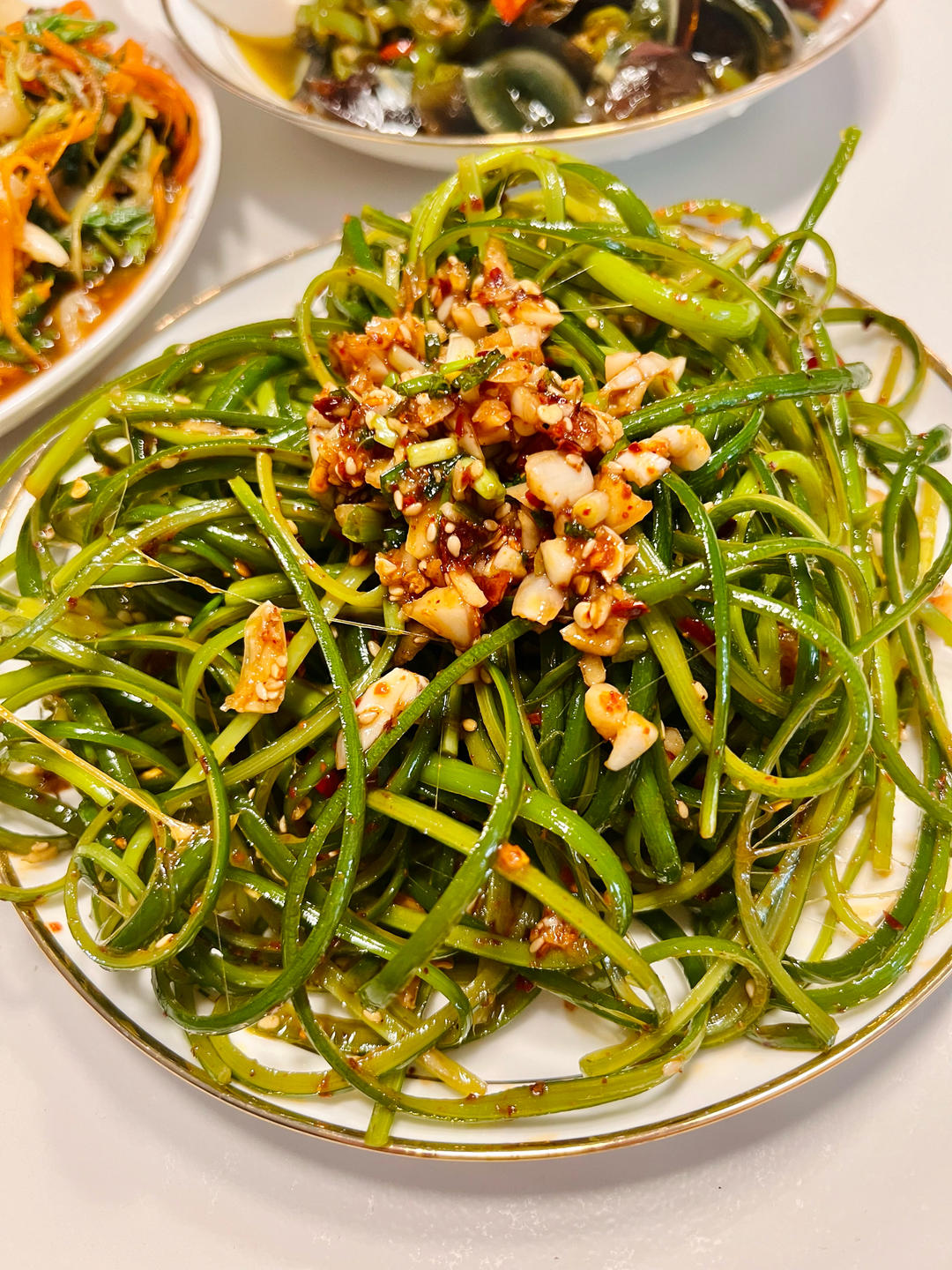 家常菜‼️凉拌手撕蒜苔