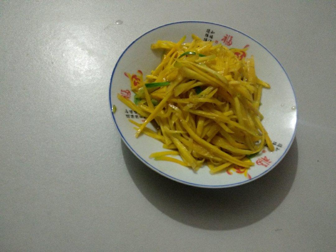 清炒胡萝卜丝