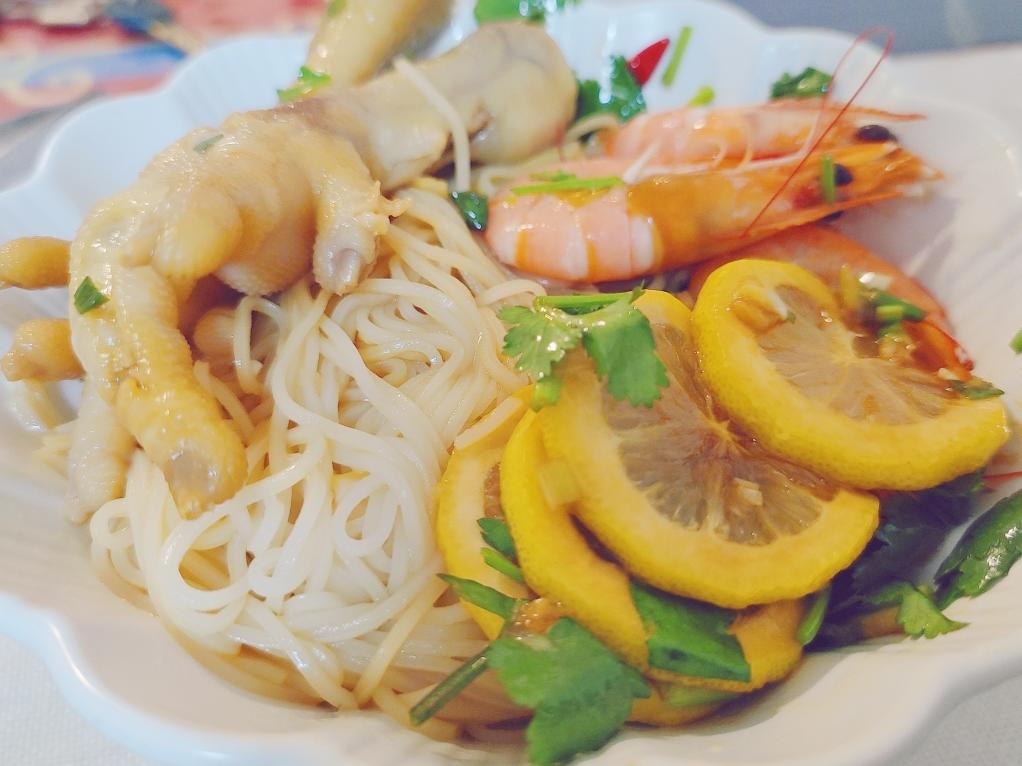 清爽开胃 | 鲜虾🦐柠檬粉