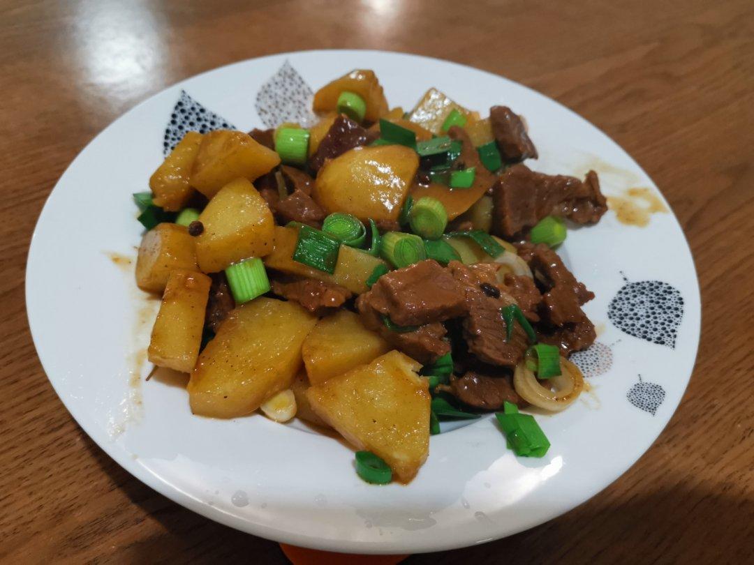 和大厨取经的超级浓郁的土豆烧牛肉